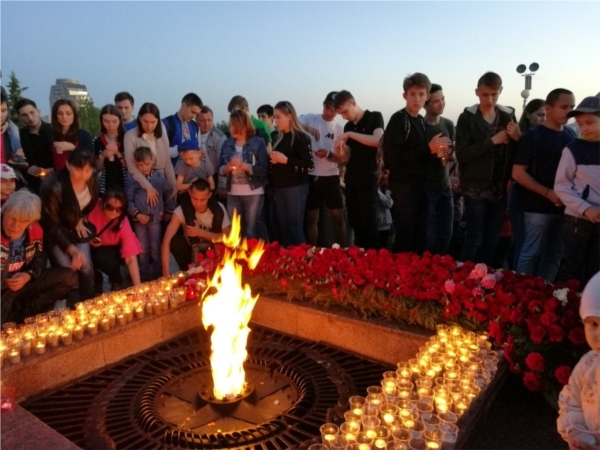 Более 2 000 чебоксарцев участвовали в акции «Свеча памяти» ("PROГород")
