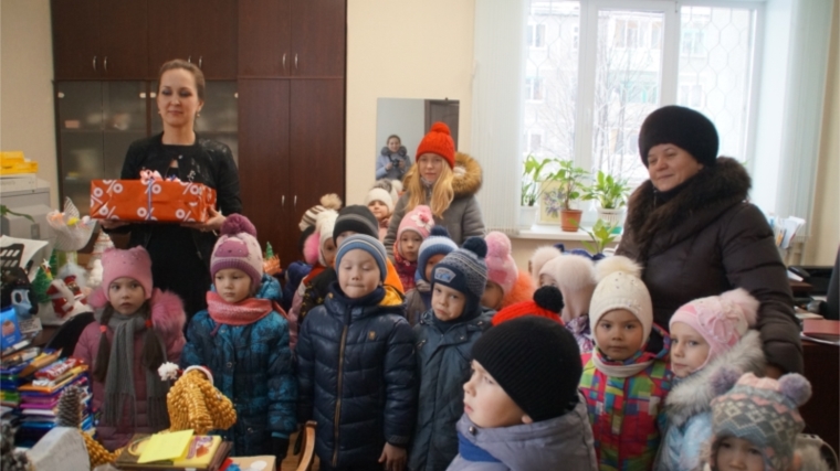 В Калининском районе стартует акция «Шоколадное чудо в мешок Деда Мороза»