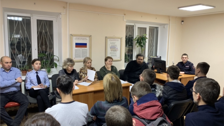 В Новоюжном районе Чебоксар в участковом пункте полиции состоялся Совет профилактики