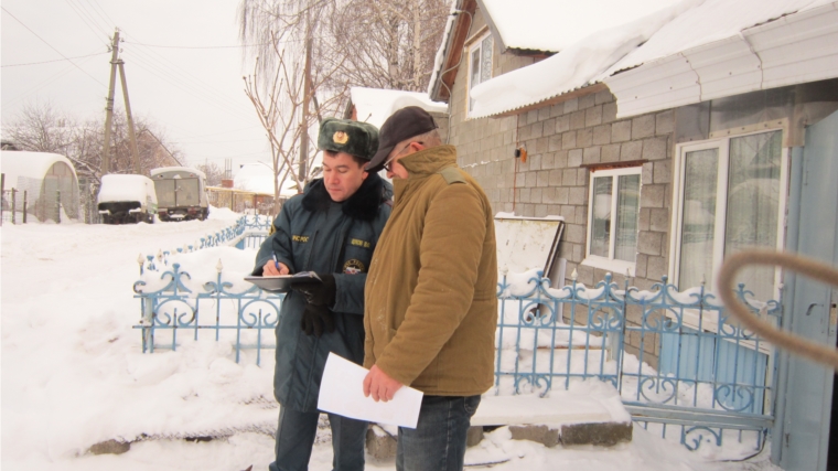 Жителям Калининского района г. Чебоксары напоминают о пожарной безопасности в новогодние дни