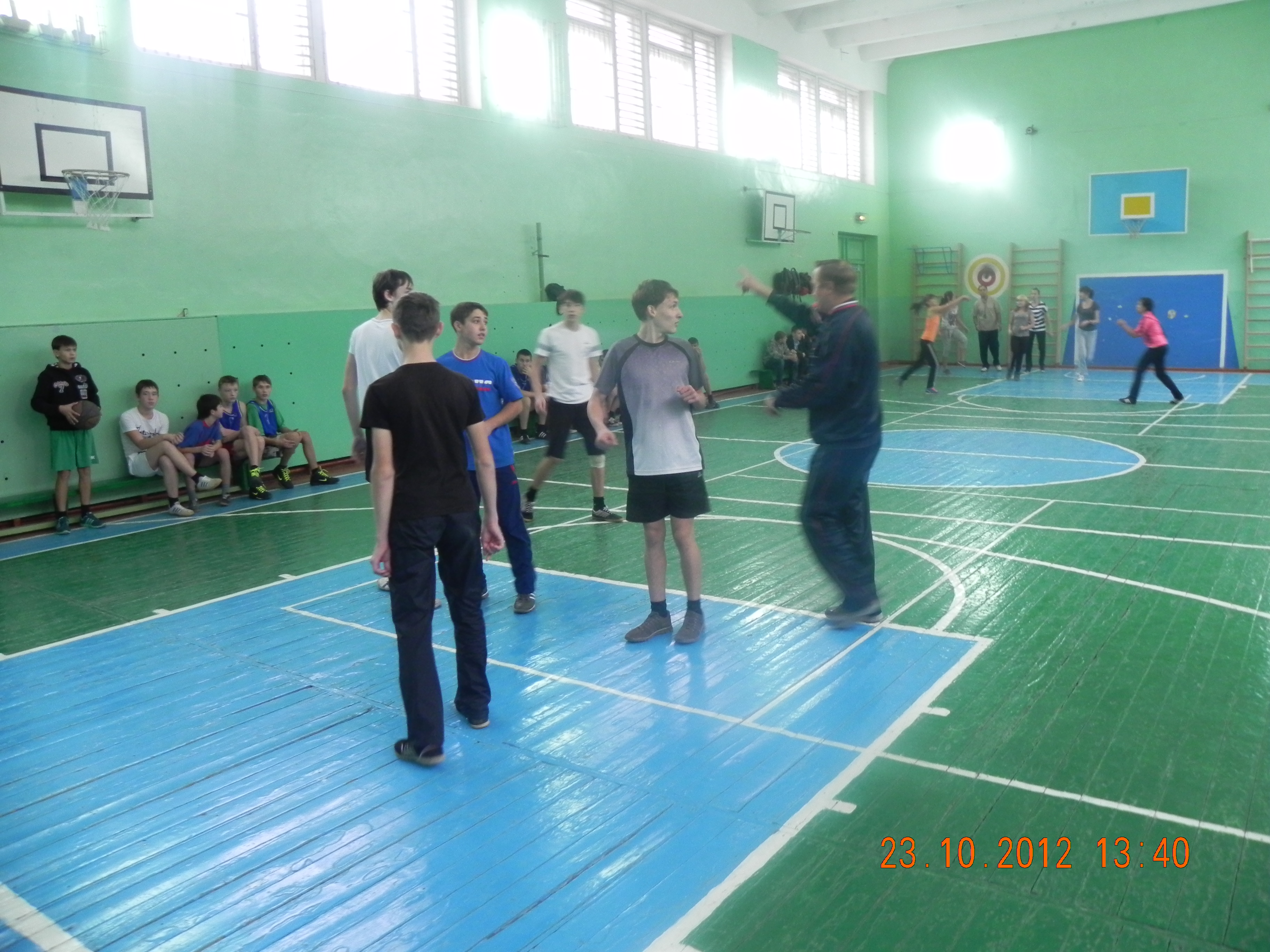 Спорт вместо наркотиков: в Калининском районе г. Чебоксары стартовало первенство по баскетболу среди школьных команд 