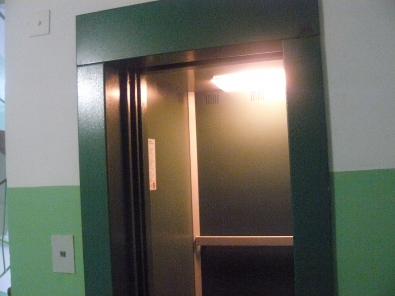 Должны ли жители первых этажей вносить плату за пользование лифтом?
