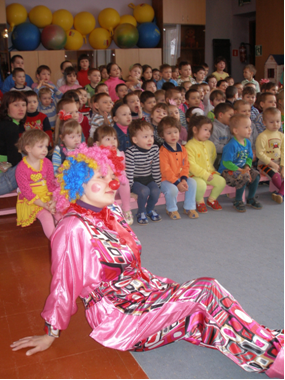Волшебный праздник для малышей поселков Альгешево и Южный с клоунессой Бусинкой